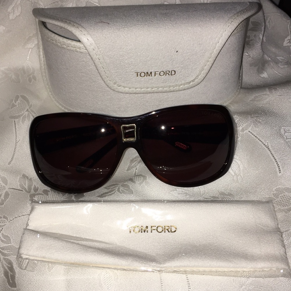 TOM FORD AUSTIN TORTOISE SUNGLASSES EUC